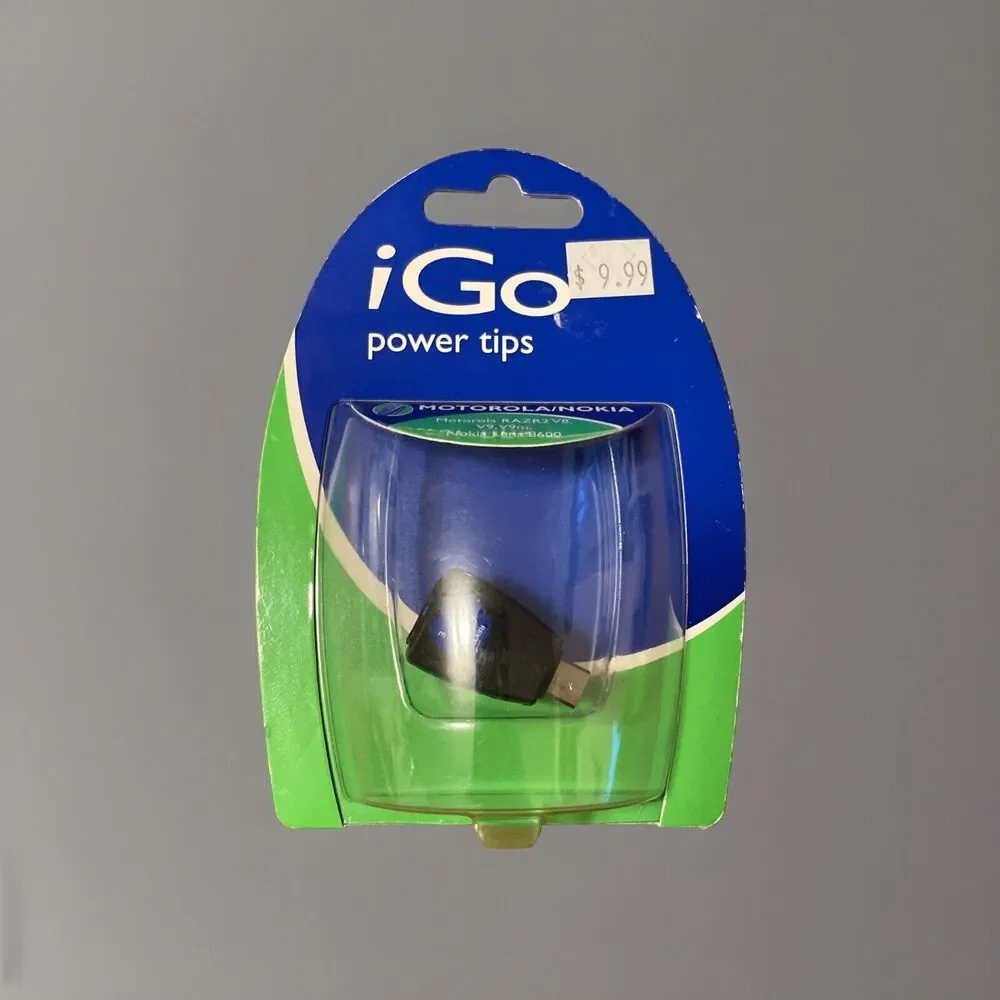 iGo Power Tips A97 Adapter For Motorola RAZR2 V8 V9 V9m Nokia Luna 8600